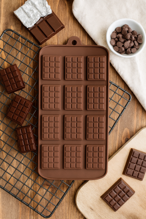 Formă din silicon pentru ciocolată 12 cavități mini-tablete [3]