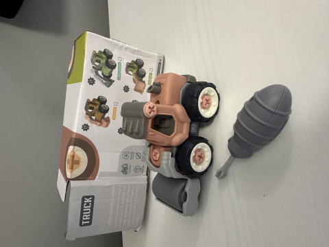 Masinuta demontabila cu suruburi detasabile [2]