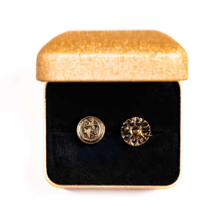 Butoni Soarele si Luna Aurii [1]