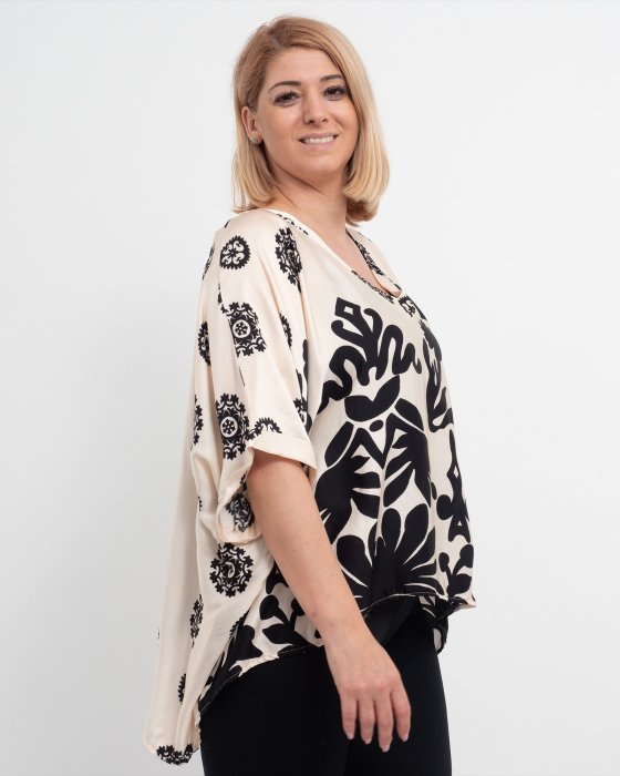 Bluză de damă oversize din satin crem cu umeri căzuți și design asimetric [3]