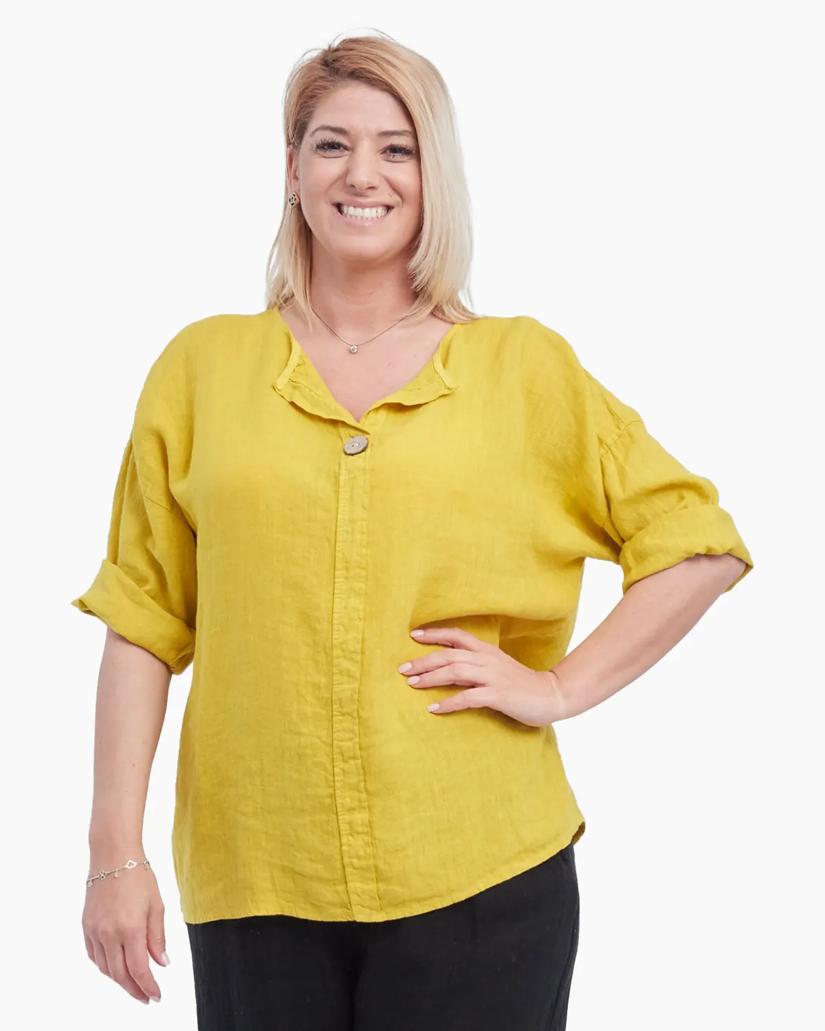 Bluza din in, croi drept, accesorizata cu nasture de efect la decolteu, galbena [2]