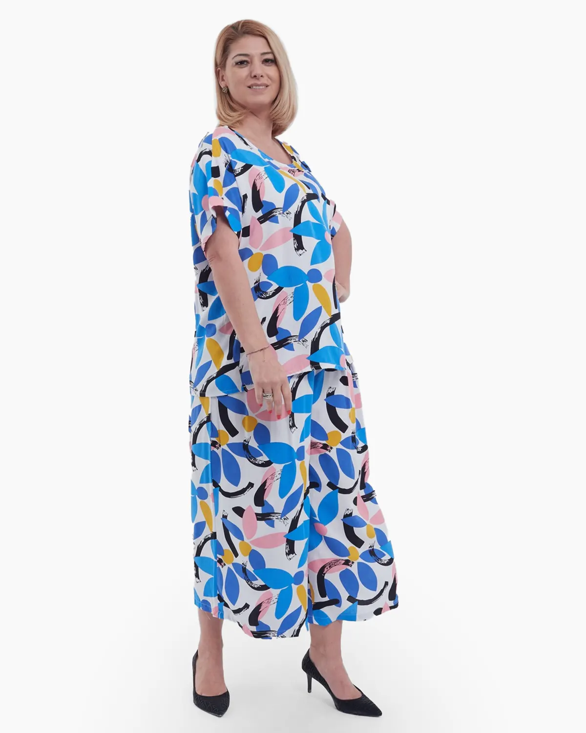 Bluza eleganta casual vaporoasa din 100% viscoza cu imprimeu floral delicat si umeri cazuti, croiala lejera, talie unica, albastru [2]