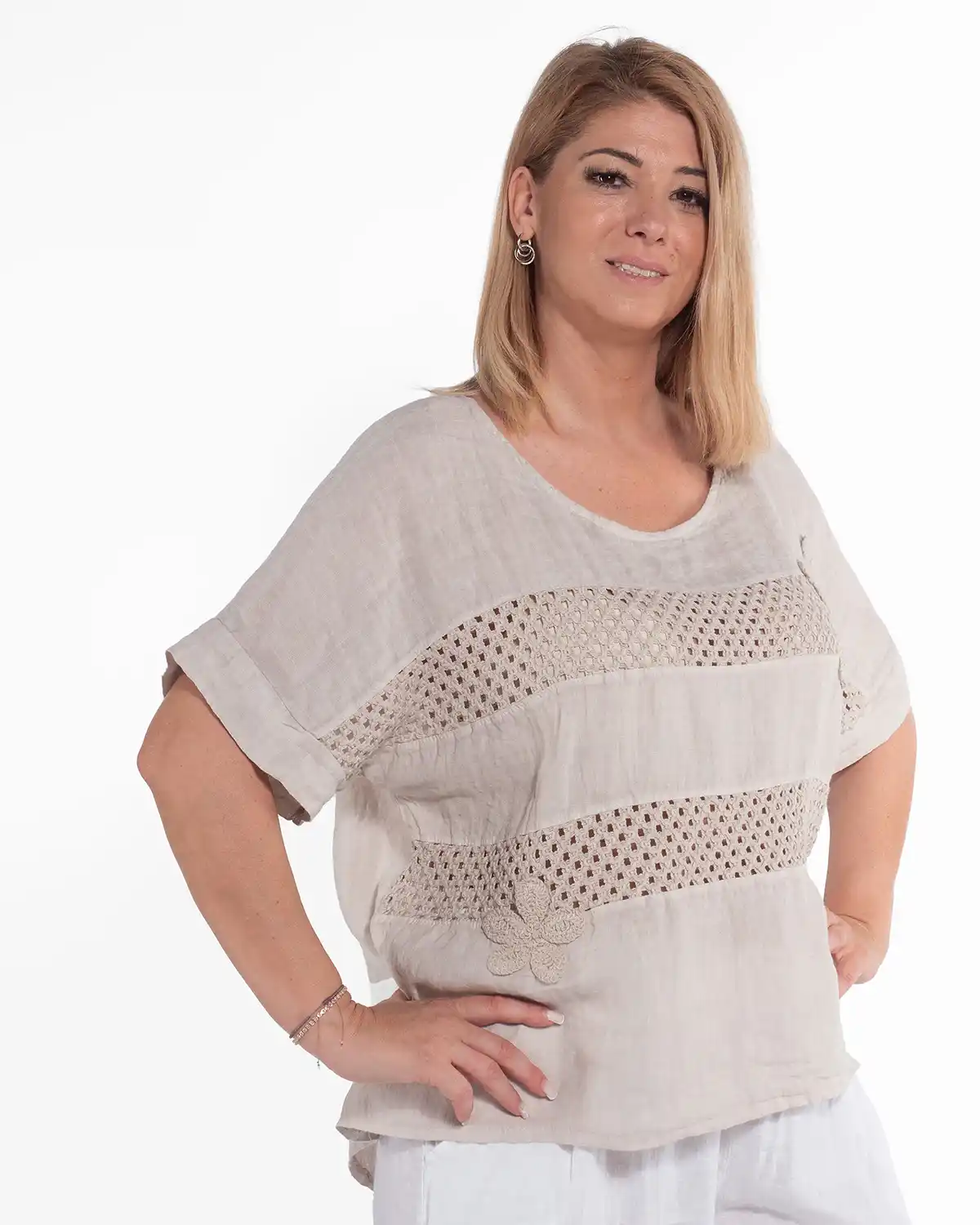 Bluză lejeră bej din in cu flori macrame și mâneci kimono [4]