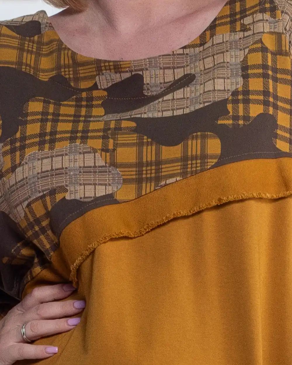 Bluză lungă urban-retro muștar oversize bumbac cu imprimeu și aplicație cu franjuri [4]