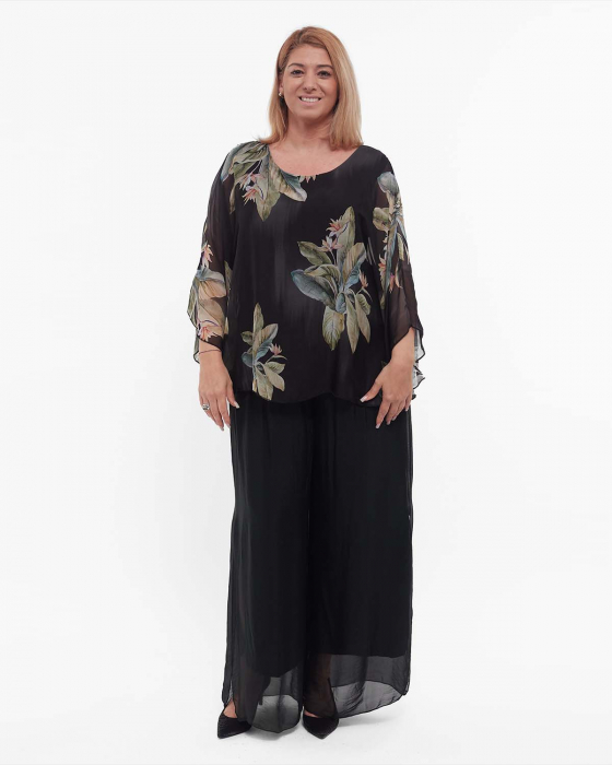 Bluză neagră romantică din vâscoză stil kimono cu imprimeu floral [4]