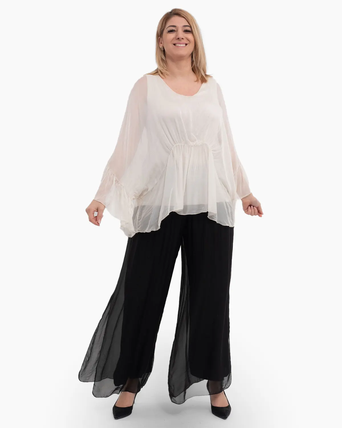 Bluza oversize crem din matase cu detalii feminine stransa sub bust [3]