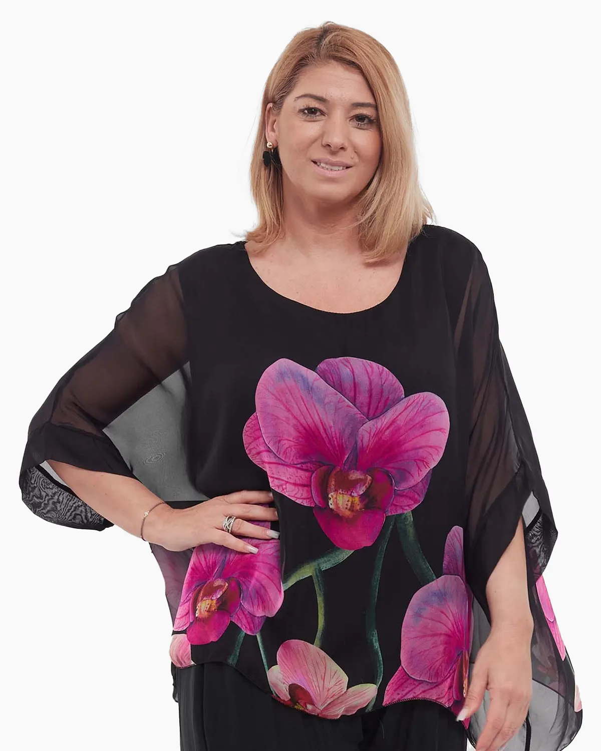 Bluză romantică neagră din mătase cu imprimeu floral [1]