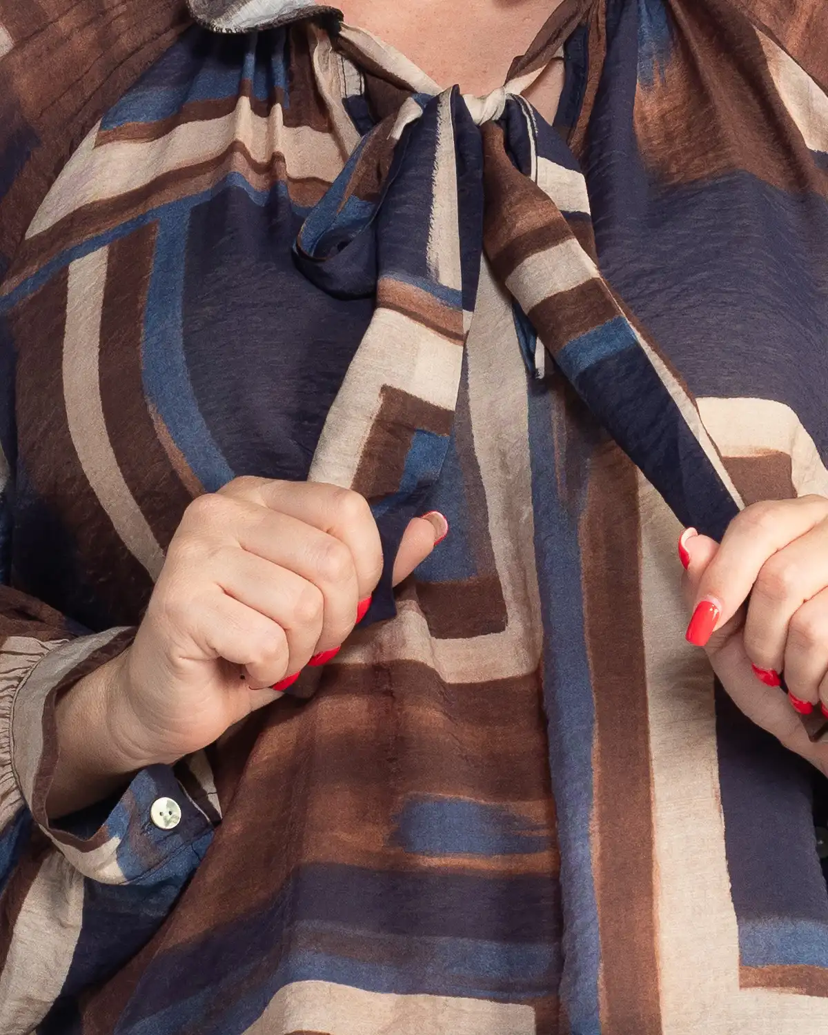 Bluză tunică bleumarin cu volane și imprimeu geometric boho [5]