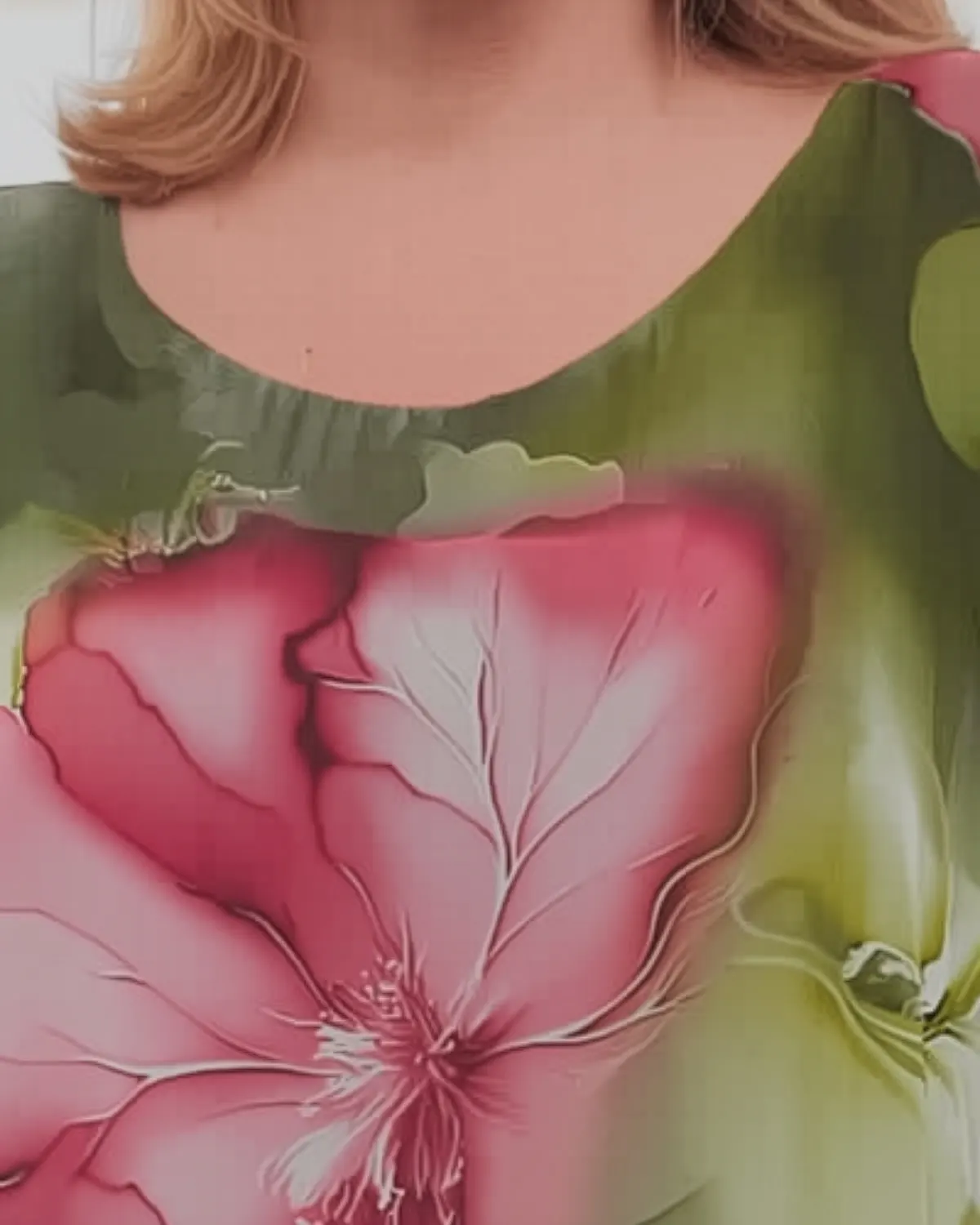 Bluză verde romantică tip tunică cu imprimeu floral și mâneci dolman [5]