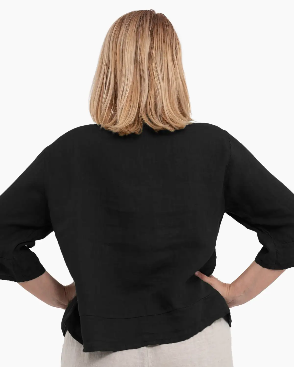 Bluza versatila neagra din in cu croi drept [2]