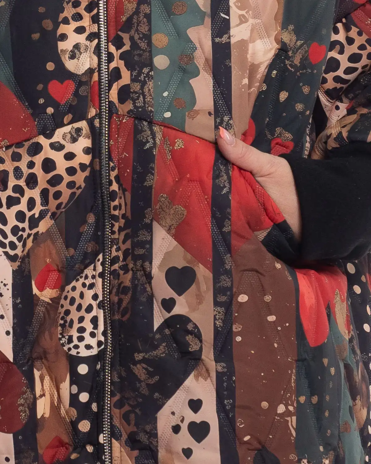 Geacă boho multicoloră cu imprimeu artistic și linie fluidă [5]