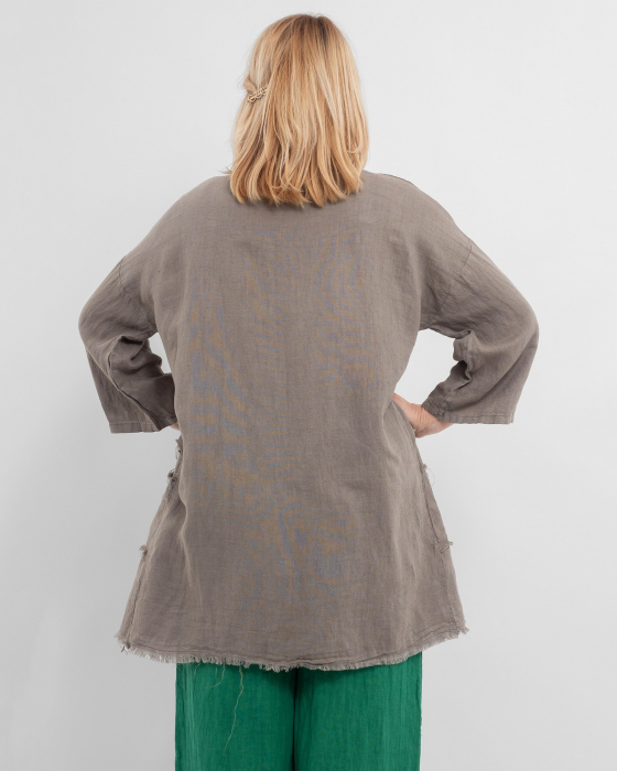 Jacheta bej oversized din in, asimetrica cu margini franjurate [2]