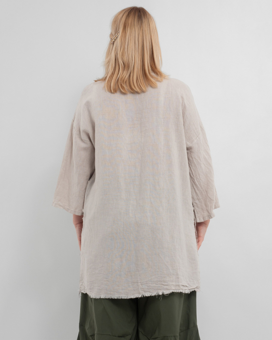 Jacheta crem oversized din in, asimetrica cu margini franjurate [2]