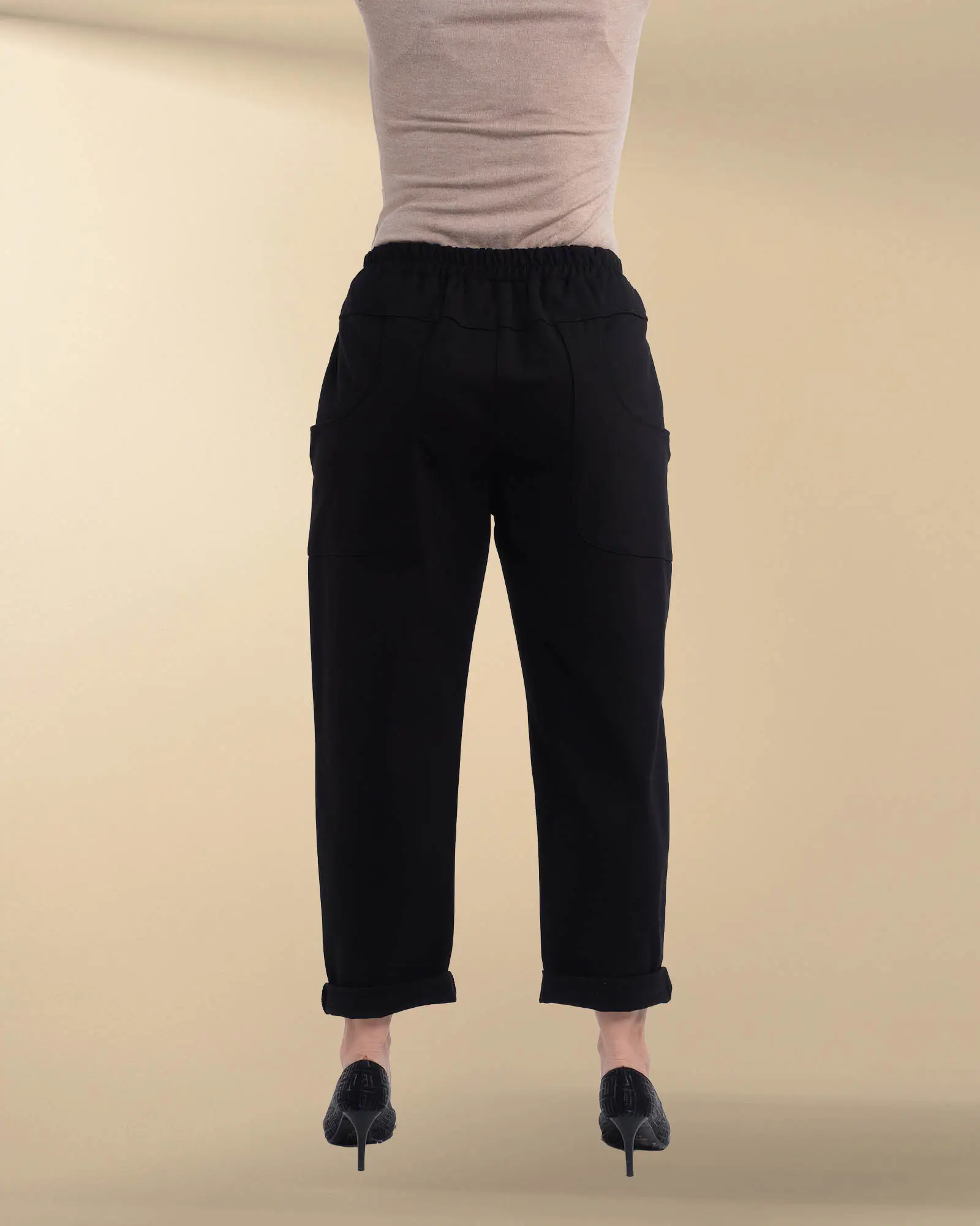 Pantaloni chic din vâscoză de un negru intens cu buzunar statement [2]