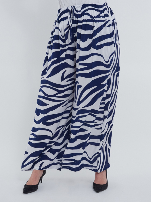 Pantaloni dama evazati din 100% viscoza fluida, imprimeu tigrat statement, talie elastica cu snur, confort casual chic, bleumarin [2]