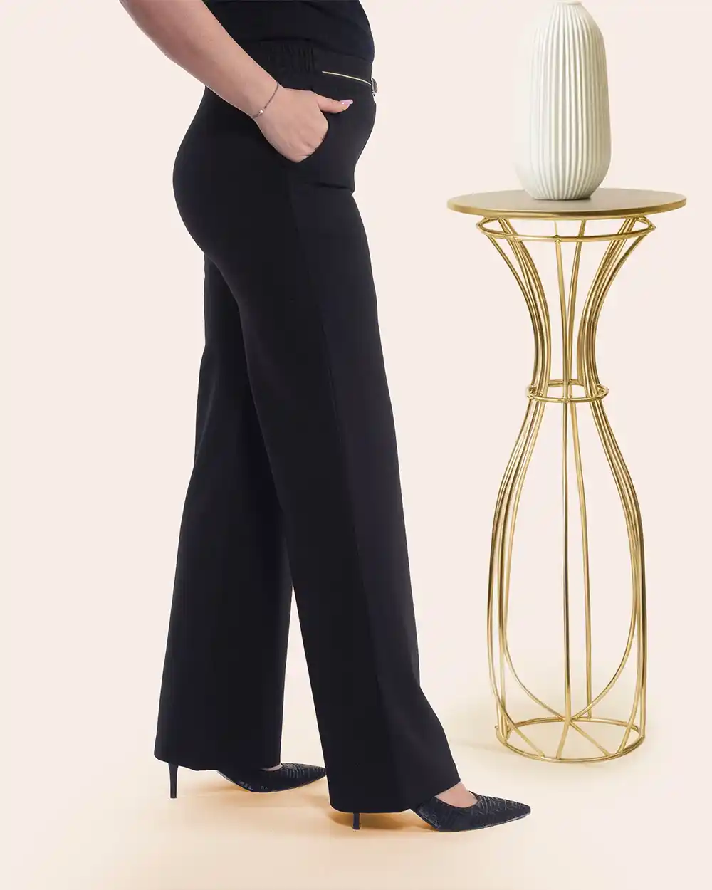 Pantaloni eleganți negri din bumbac texturat și cataramă aurie [3]