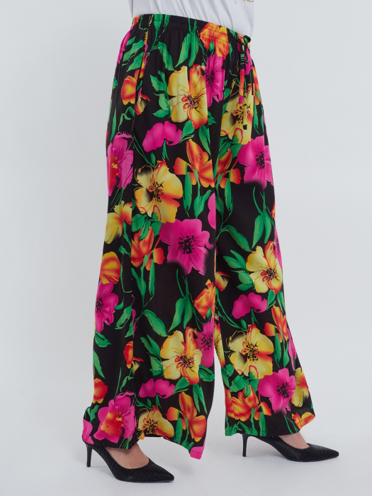 Pantaloni evazati din viscoza fluida cu imprimeu floral delicat talie elastica cu snur si buzunare lejeri pentru un stil casual chic negru [4]