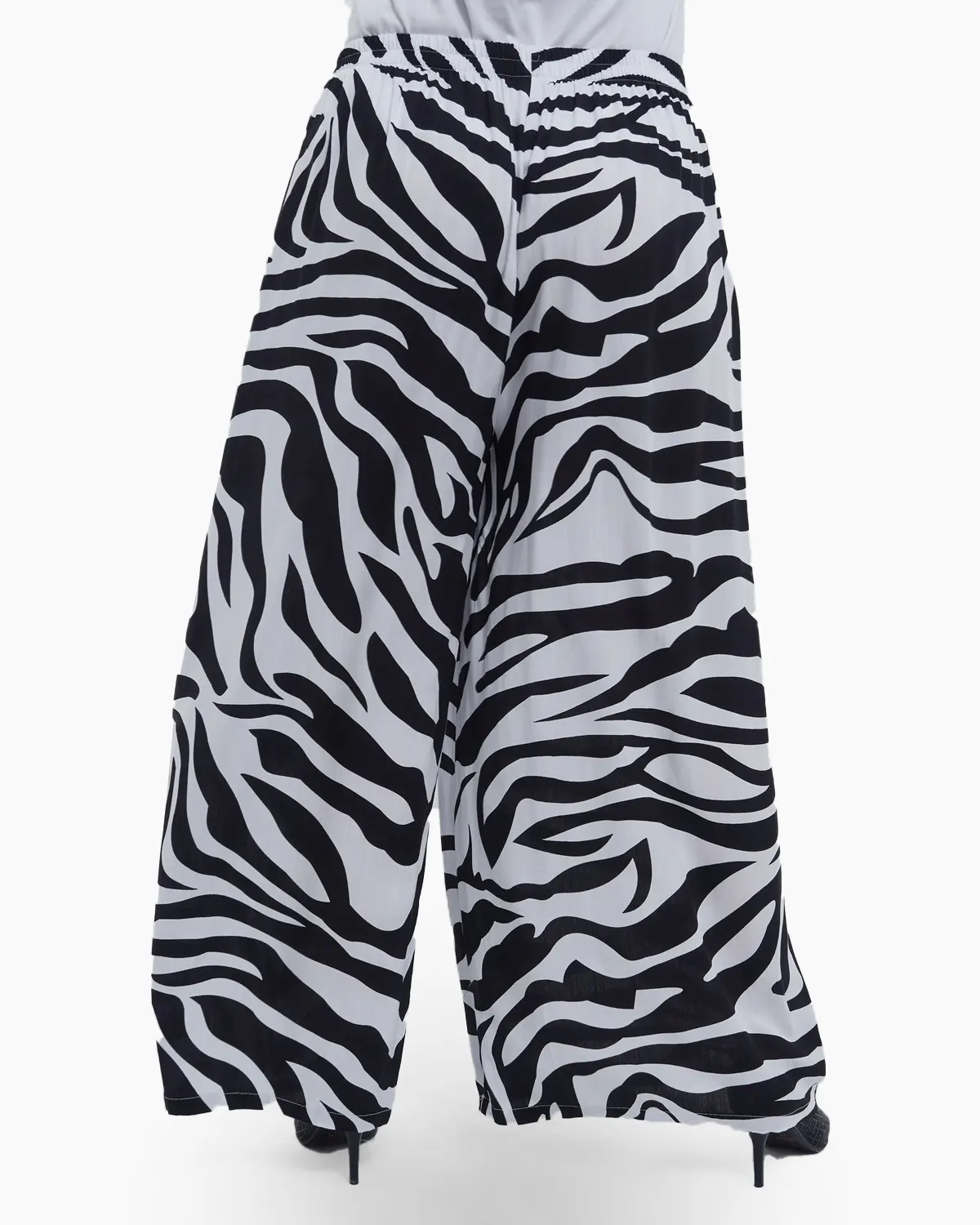 Pantaloni lungi evazati din viscoza fluida cu imprimeu tigrat statement, croiala lejera si talie confortabila pentru un look casual sofisticat, negru [4]