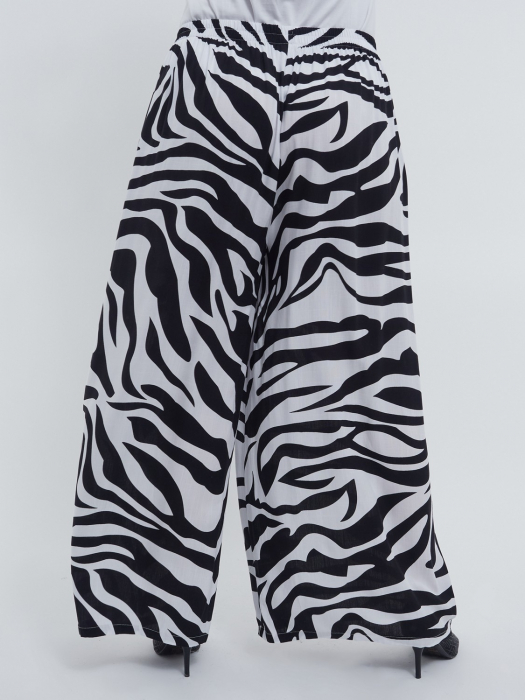 Pantaloni lungi evazati din viscoza fluida cu imprimeu tigrat statement, croiala lejera si talie confortabila pentru un look casual sofisticat, negru [4]