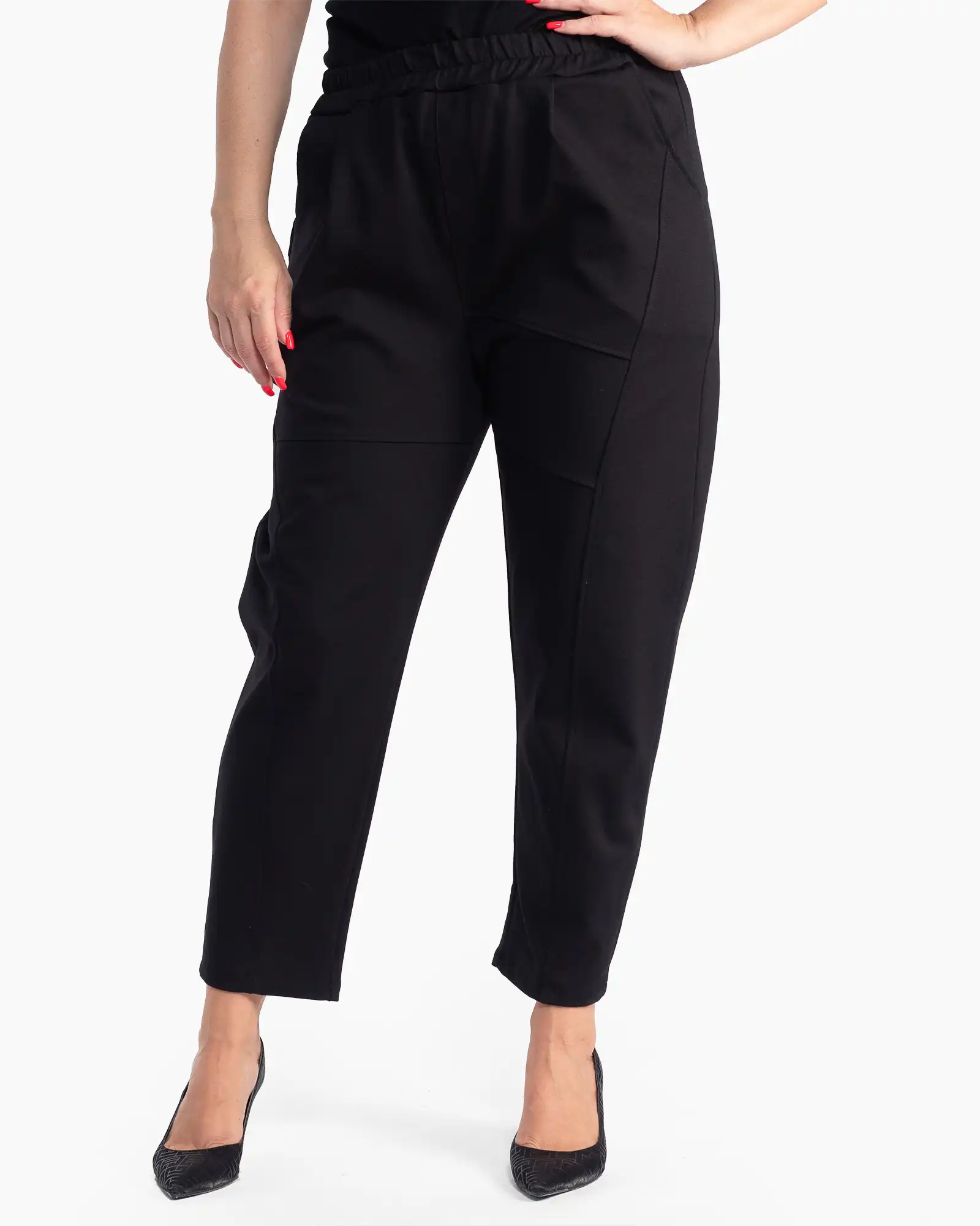 Pantaloni negri conici cu croială lejeră și talie elastică [1]
