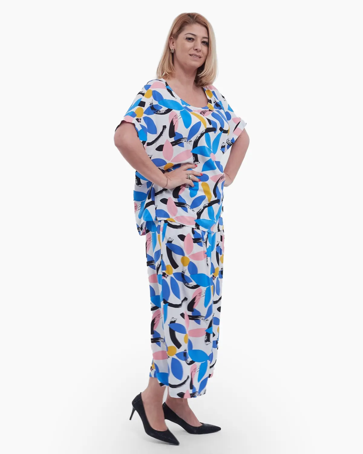 Pantaloni trei sferturi largi din viscoza fluida cu imprimeu floral delicat si talie elastica pentru un confort desavarsit albastru [4]
