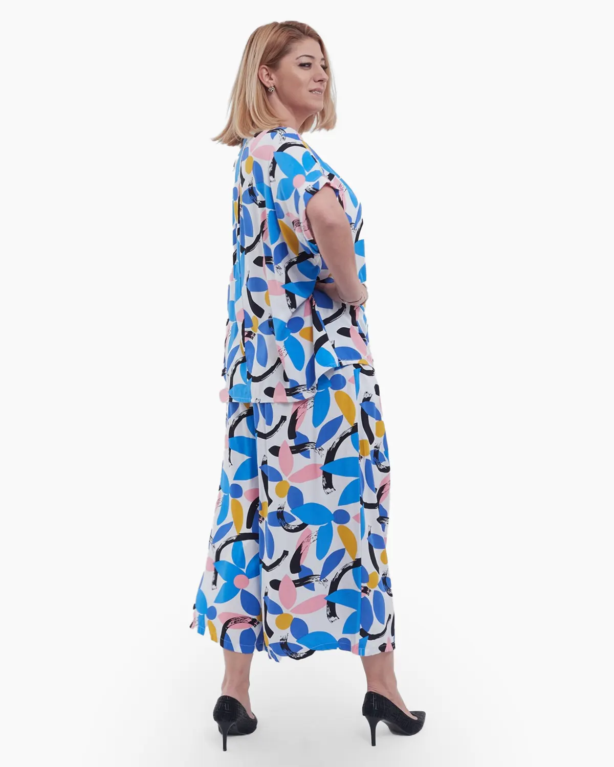 Pantaloni trei sferturi largi din viscoza fluida cu imprimeu floral delicat si talie elastica pentru un confort desavarsit albastru [3]