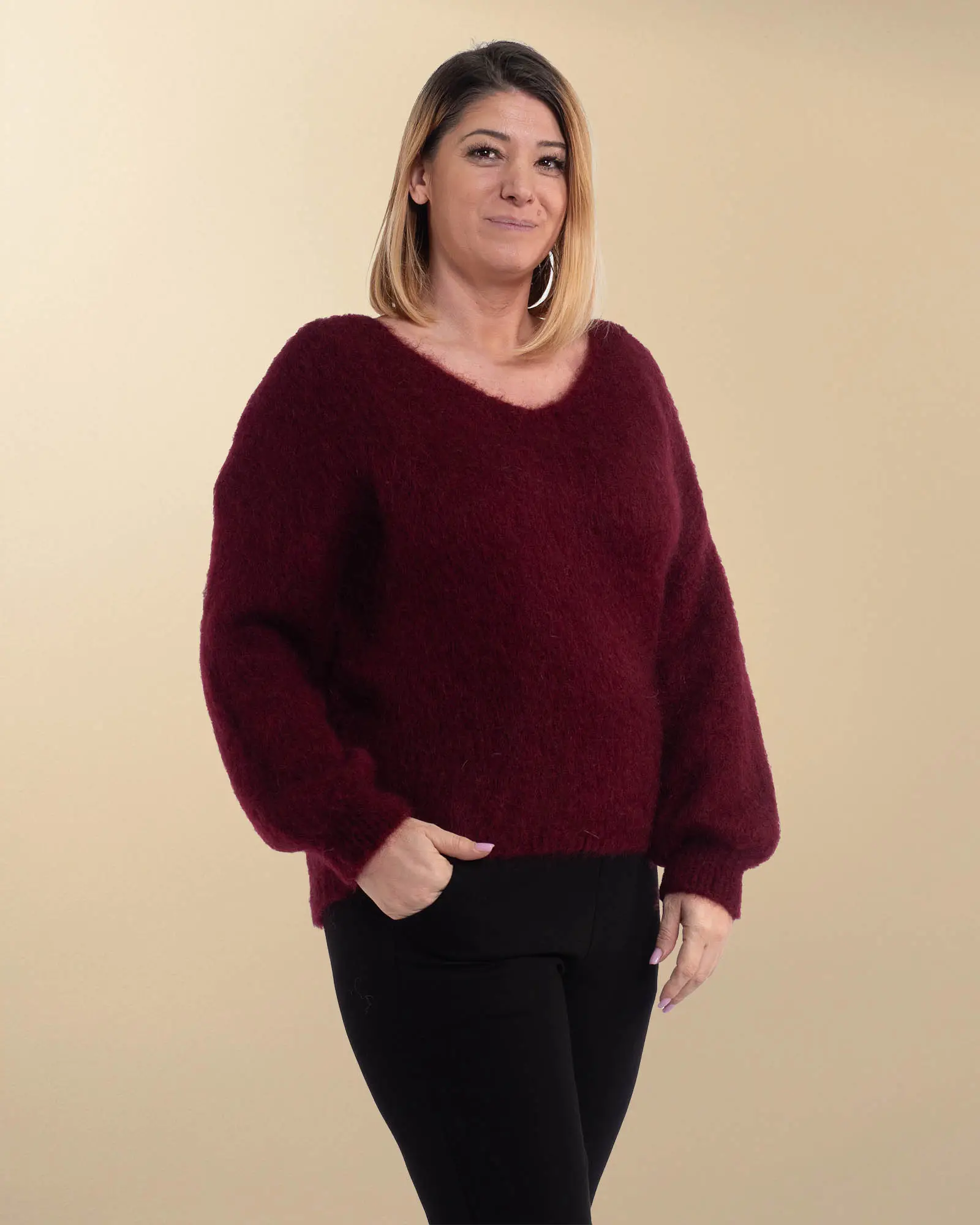 Pulover casual grena din mohair pufos cu decolteu în V [3]