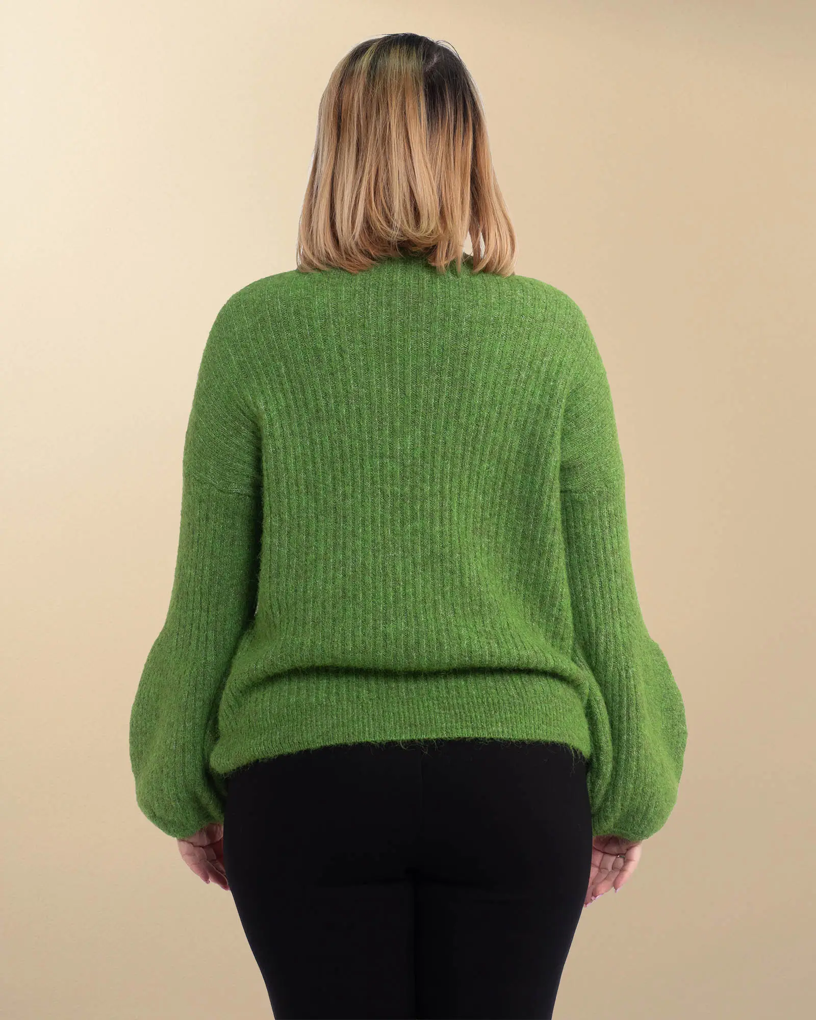 Pulover casual pufos din lână de un verde smarald [2]