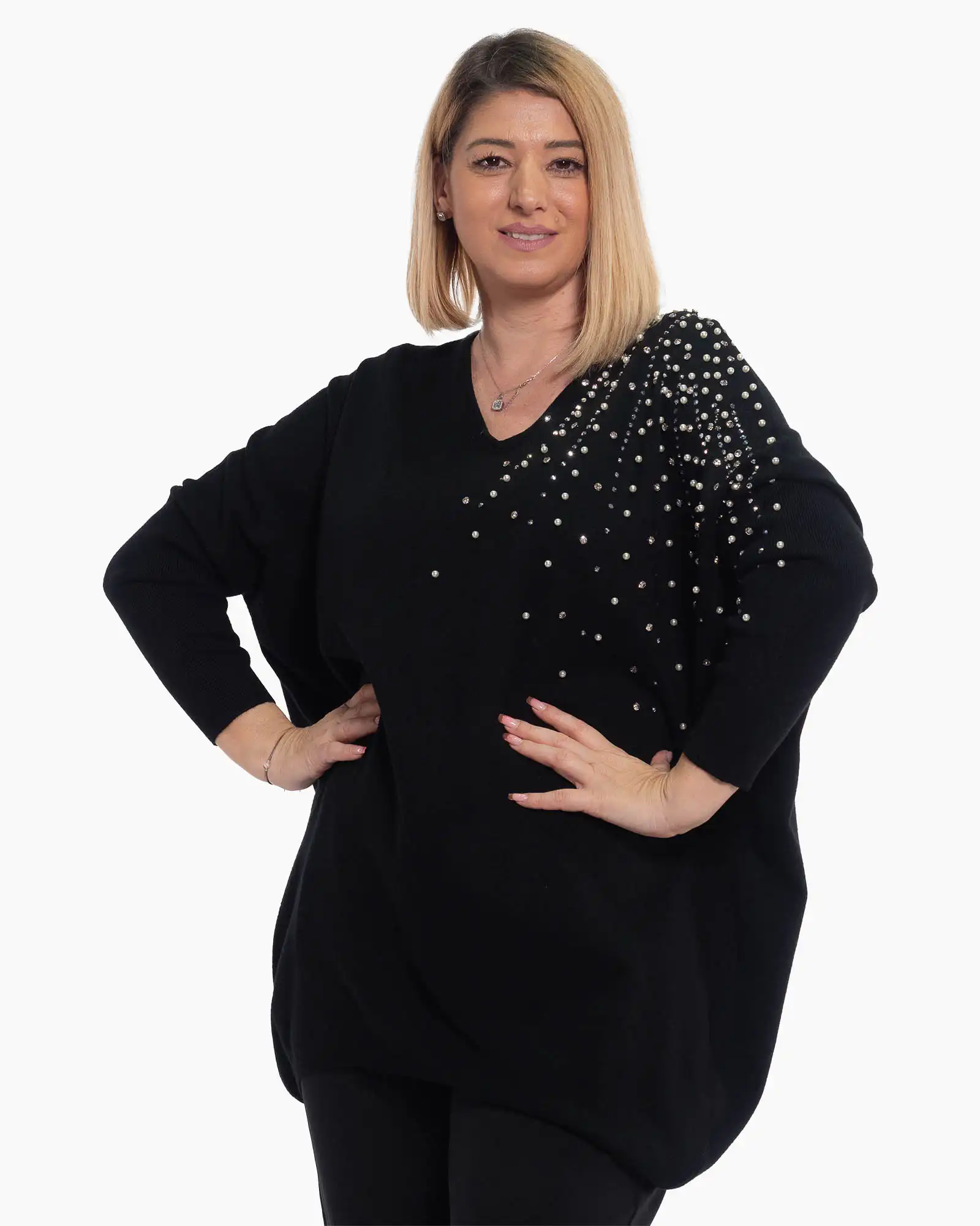 Pulover negru elegant tip tunică cu detalii prețioase pe umăr [1]