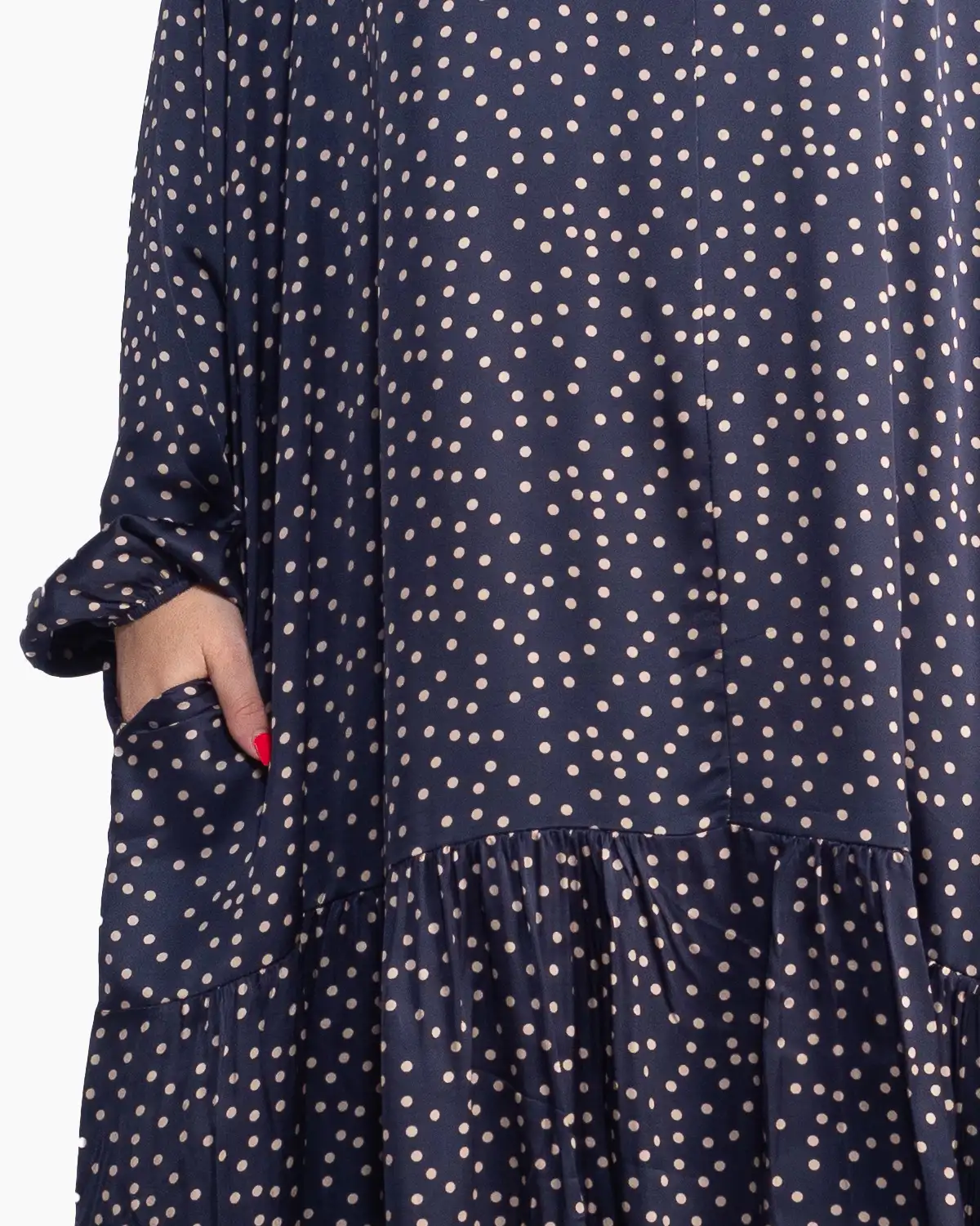 Rochie bleumarin fluidă cu buline și volan asimetric [4]