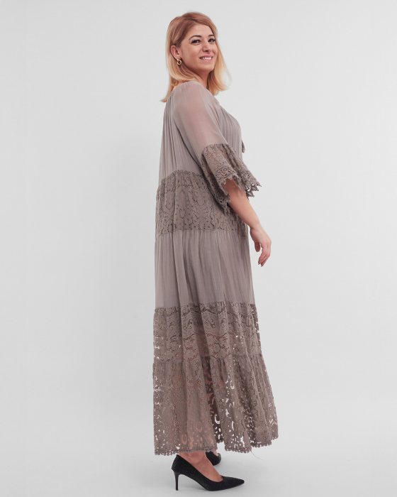 Rochie cappuccino cu matase si dantela si decolteu accesorizat cu snur [2]
