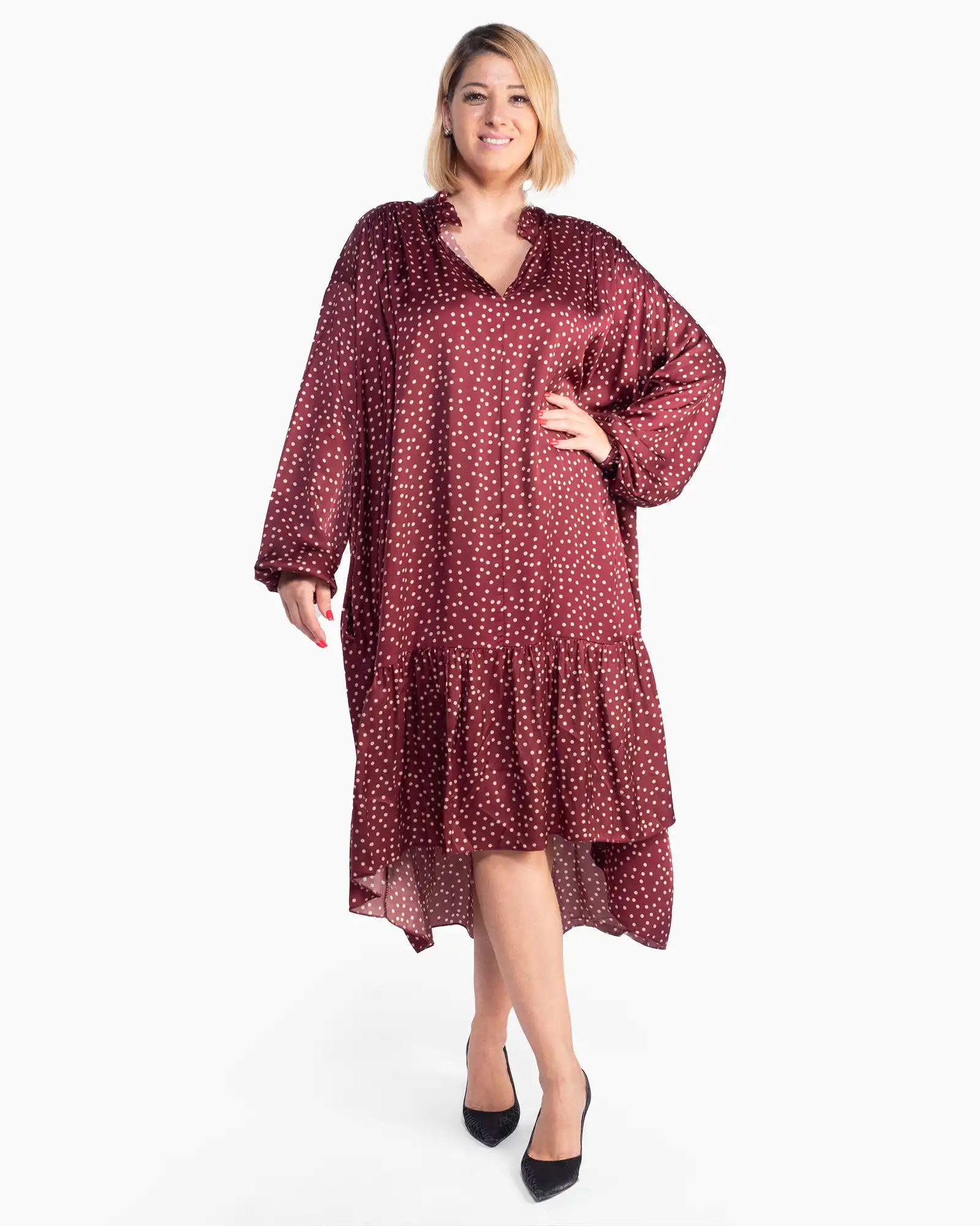 Rochie grena fluidă cu buline și volane delicate [1]