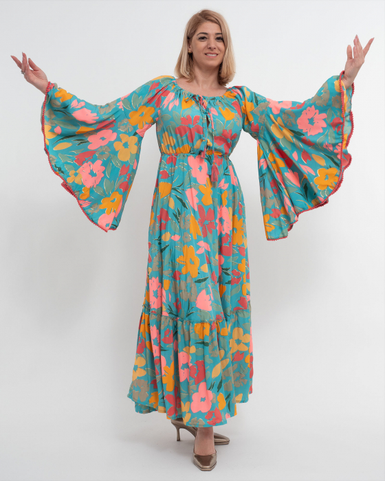 Rochie kimono din mătase bleu cu volane și umeri lați [3]