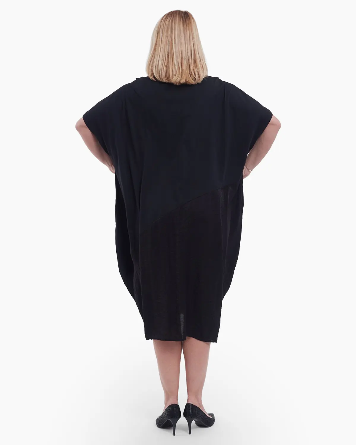 Rochie lunga casual din bumbac premium cu umeri cazuti croi A lejer si detalii florale argintii discrete buzunare negru argintiu [2]