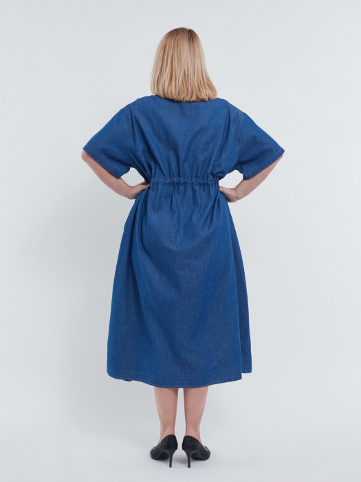 Rochie lunga de vara tip camasa cu nasturi snur in talie umeri cazuti si buzunare discrete talie unica albastru [2]