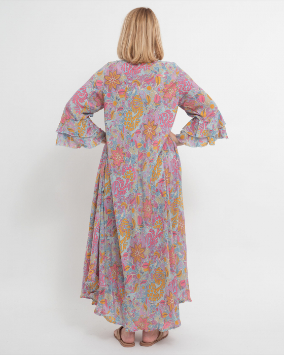 Rochie lungă multicoloră cu croială largă și volane la mâneci [2]