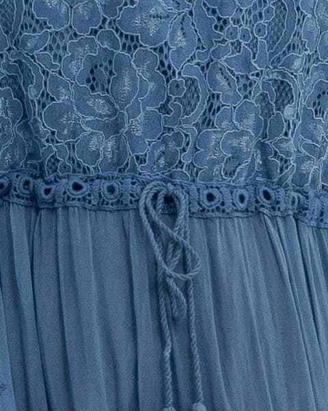 Rochie matase albastru deschis, cu broderie fina si snur in talie [2]