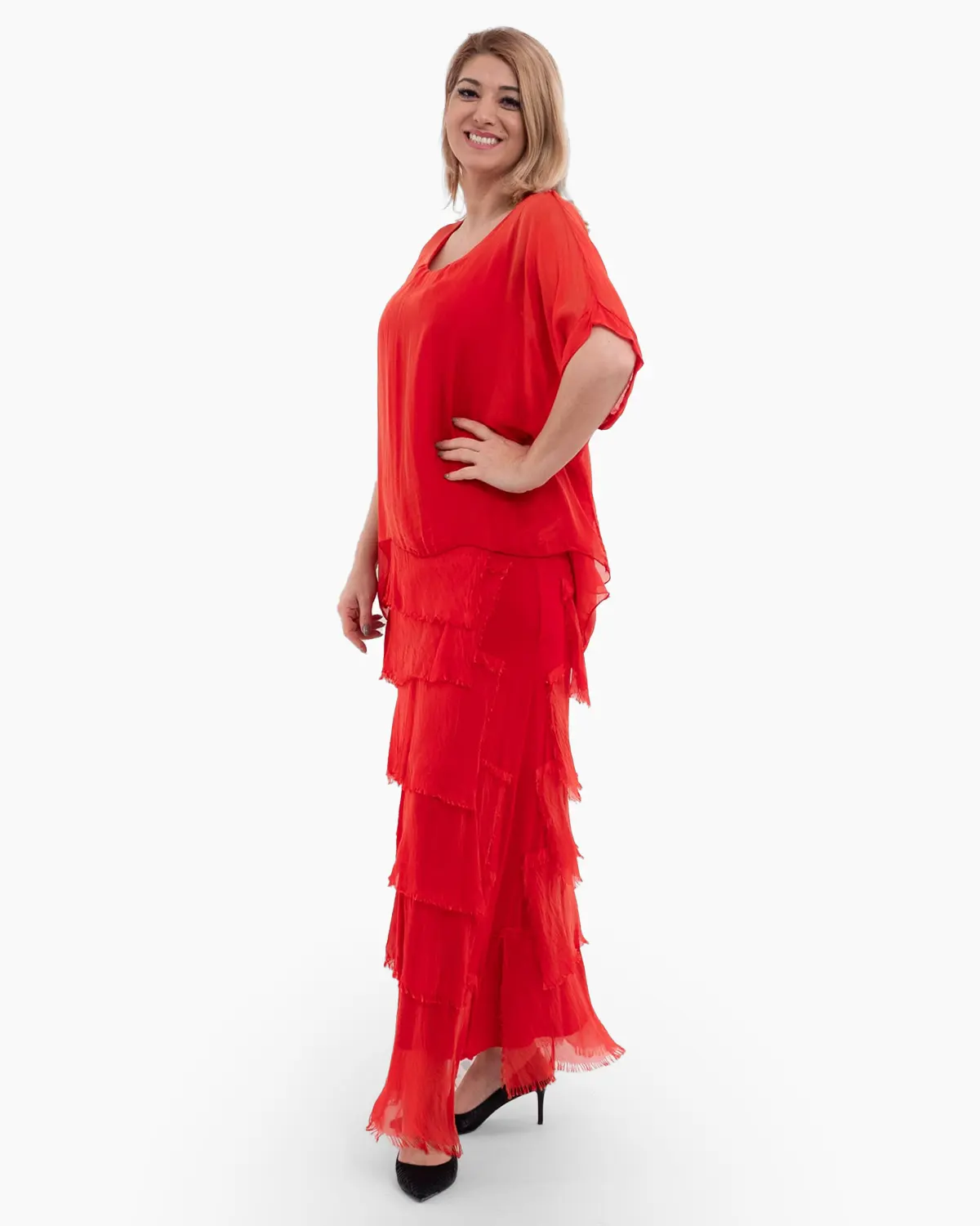 Rochie matase rosie cu volane si un overlay elegant [3]