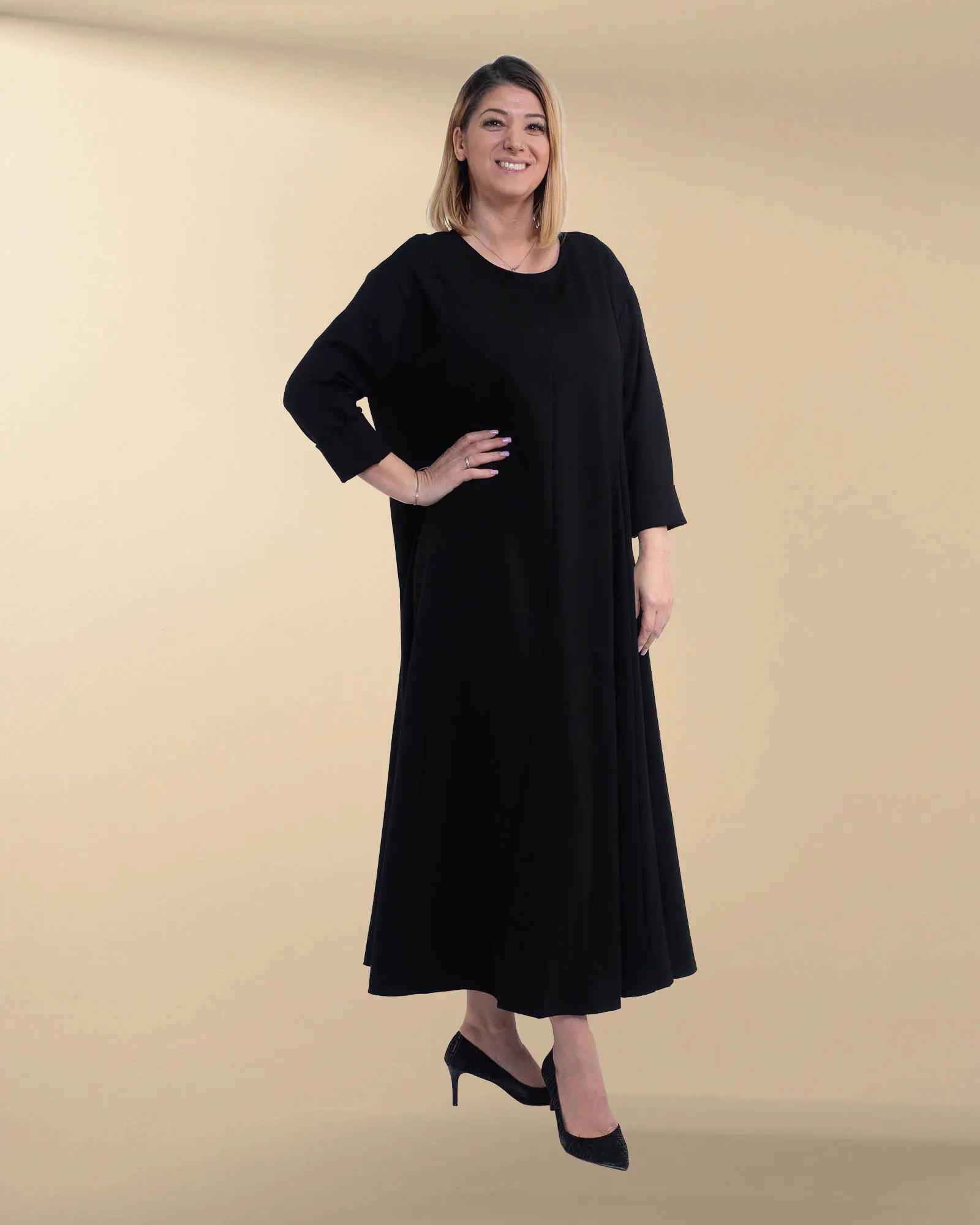 Rochie maxi neagră casual din vâscoză cu mânecă lungă [3]