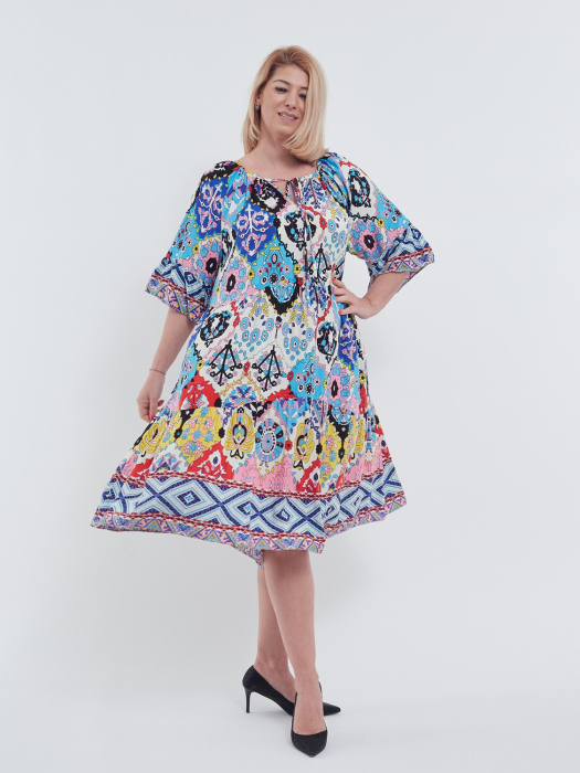 Rochie midi de vara din viscoza cu imprimeu abstract maneci scurte cu volane si snur la guler design lejer cu buzunare vernil [2]
