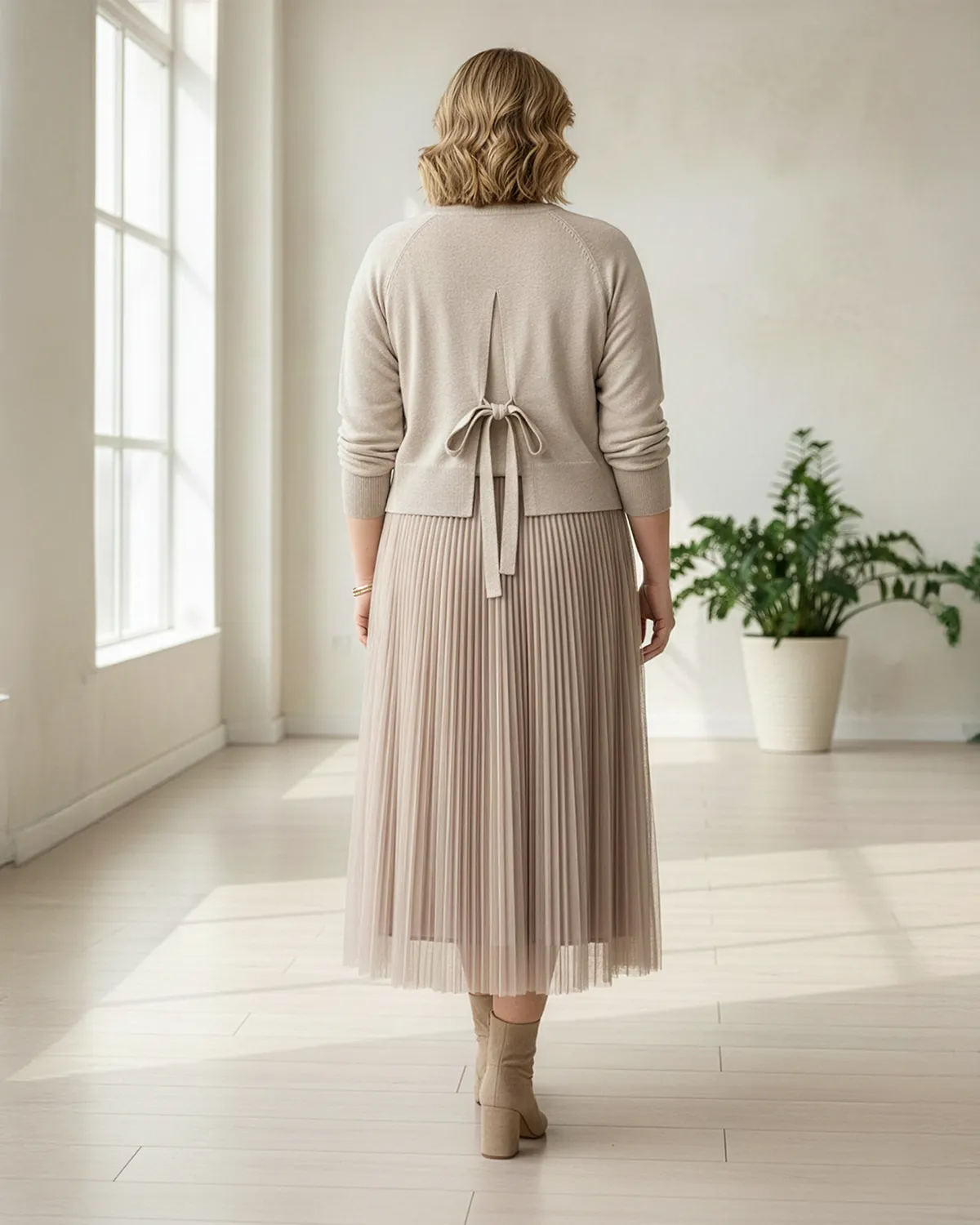 Rochie plisată tip sarafan cu tul și puloveraș scurt cu fundă la spate [4]