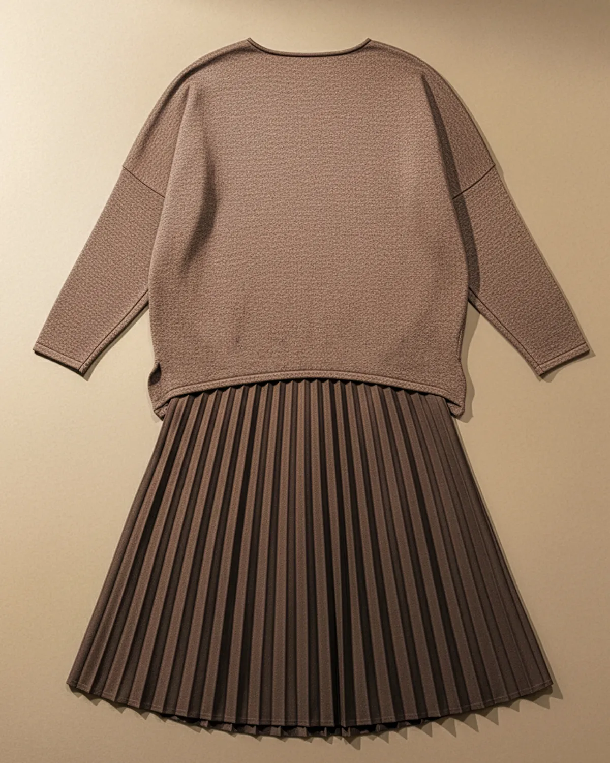 Rochie midi plisată cu tul și bluză tricotată stil puloveraș, bej [2]