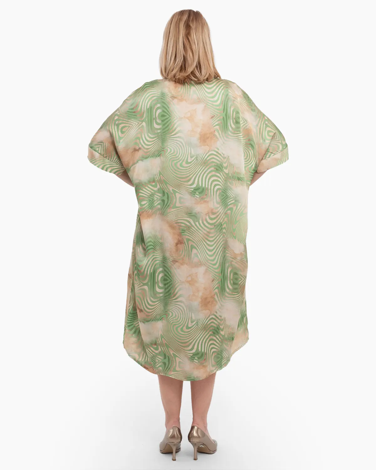 Rochie oversize din vâscoză cu croială întoarsă și umeri căzuți [3]