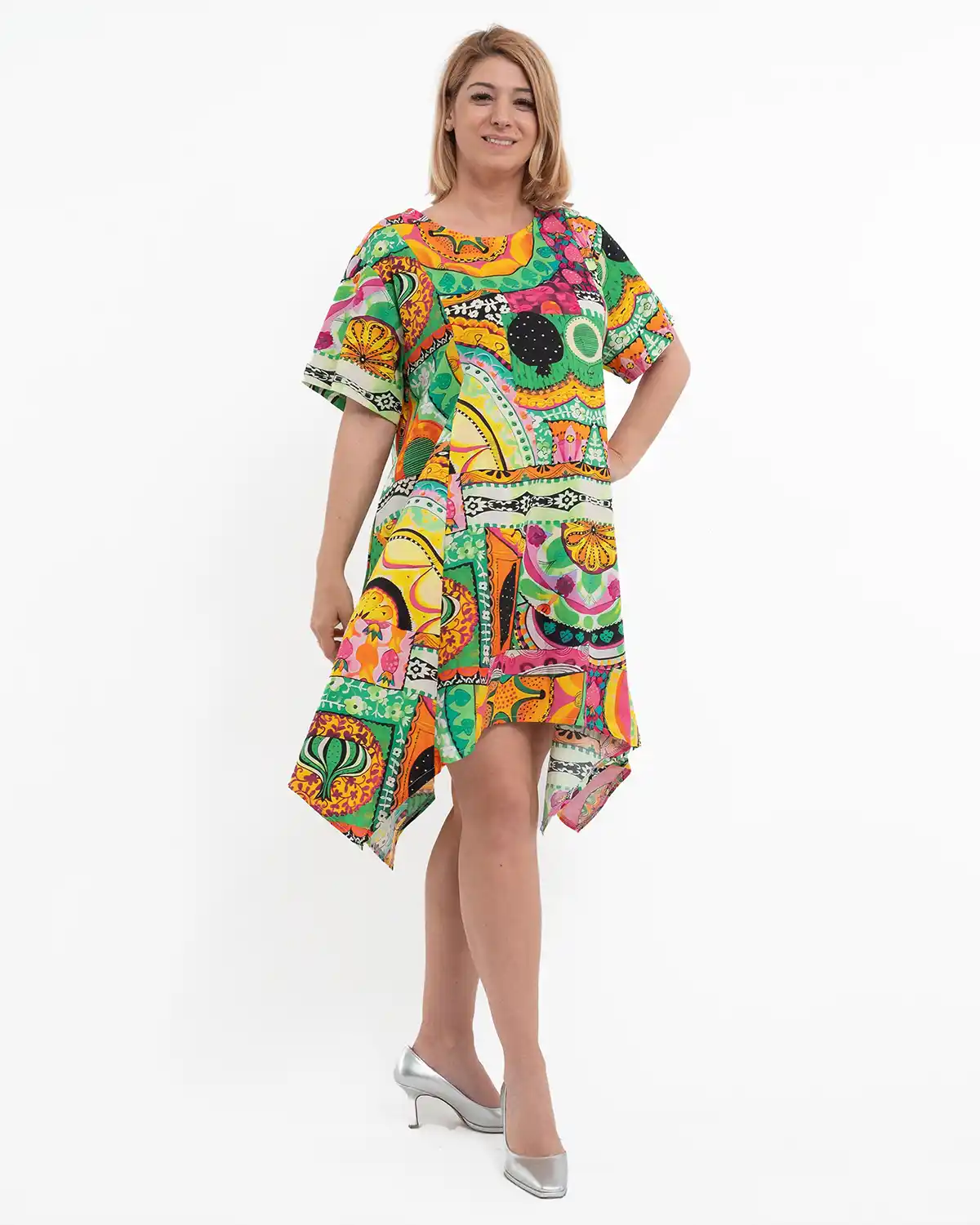 Rochie verde asimetrică cu laterale lungi, buzunare și cusături decorative [3]