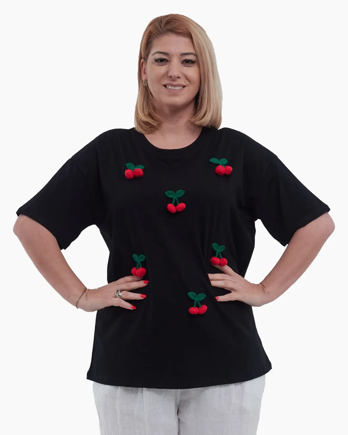 Tricou dama casual cu croiala lejera din bumbac usor elastic si aplicatii chic cirese ideal pentru vara negru [1]