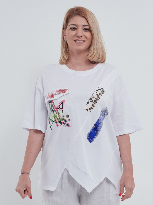 Tricou dama casual din bumbac pur cu imprimeu abstract design modern in colturi si umeri cazuti croi lejer talie unica alb [1]