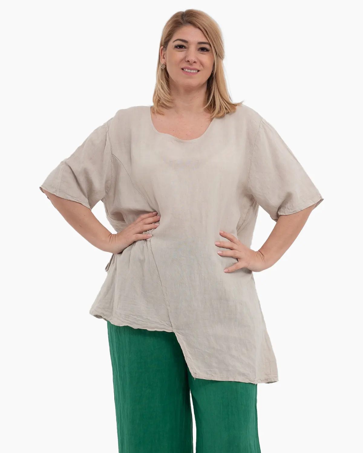 Bluze din In - Bluza bej deschis asimetrica din in cu maneci trei sferturi si snur in lateral