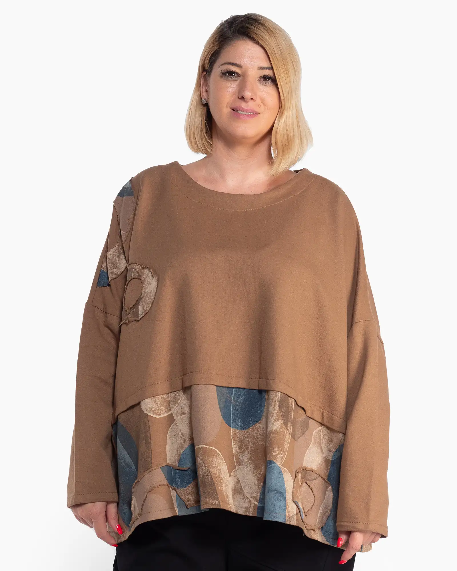 Bluze din Bumbac - Bluză cappuccino cu linie fluidă și imprimeu artistic