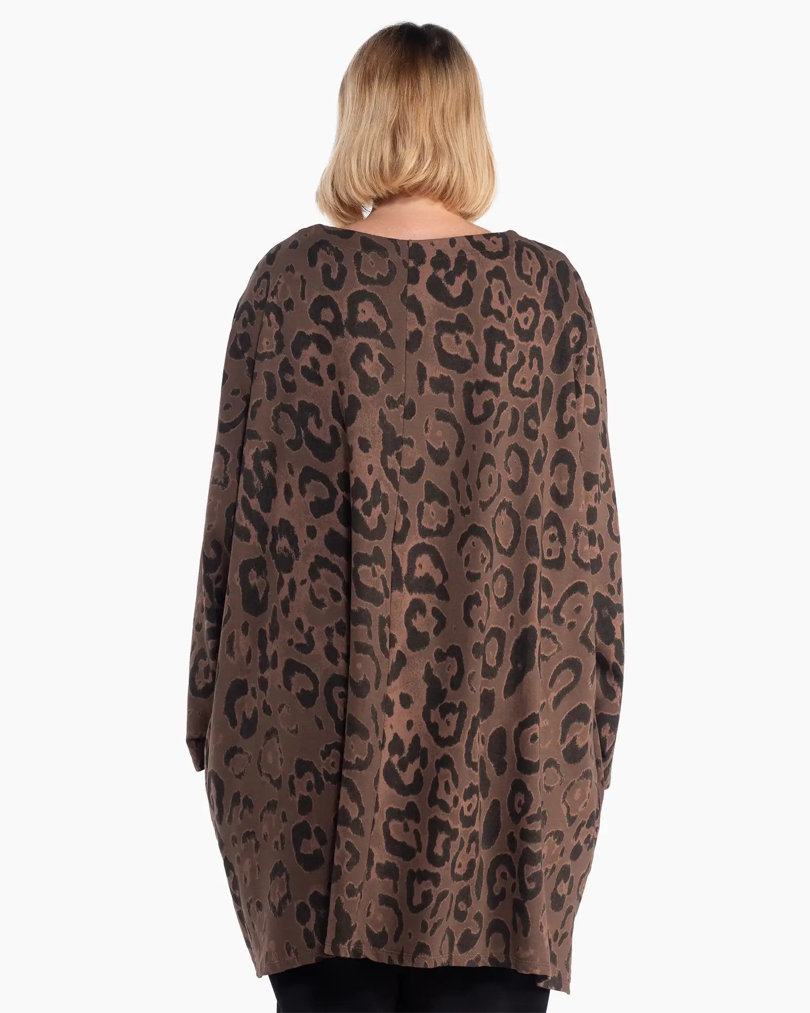 Bluză casual maro cu imprimeu animal print și linie fluidă [1]