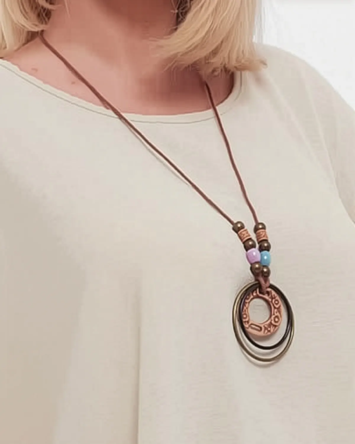 Bluză crem casual fluidă din vâscoză mărime unică cu colier [4]